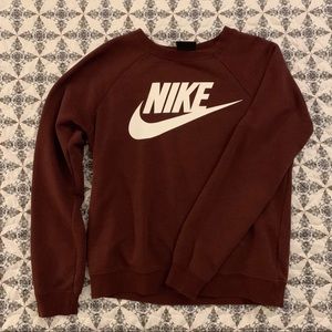 Women’s Nike Sportswear Essential Crew